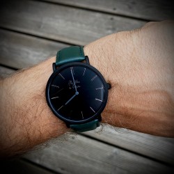 Montre Montre Homme La Véritable bracelet cuir vert fond noir finit...