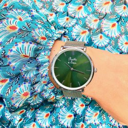 Montre Montre Mixte L'Indécise maille chromée fond vert par Menthe ...