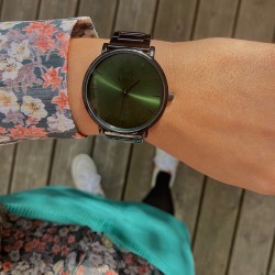 Montre Montre Mixte L'Intemporelle noire fond vert par Menthe à l'eau