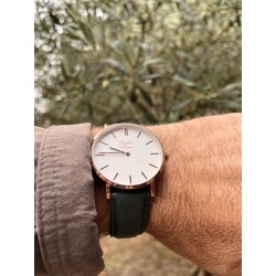 La Véritable H cuir vert fond blanc rg