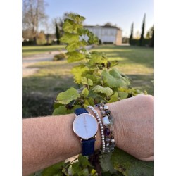Montre Montre Femme La Véritable bracelet cuir jeans fond blanc ros...