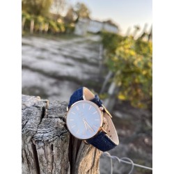 Montre Montre Femme La Véritable bracelet cuir jeans fond blanc ros...